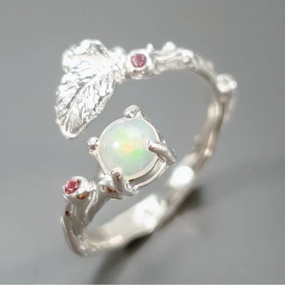 Natural White Opal and Garnet with 925 Silver Leaf Ring size 6